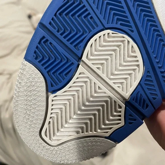 Jordan 4 “Motorsports “